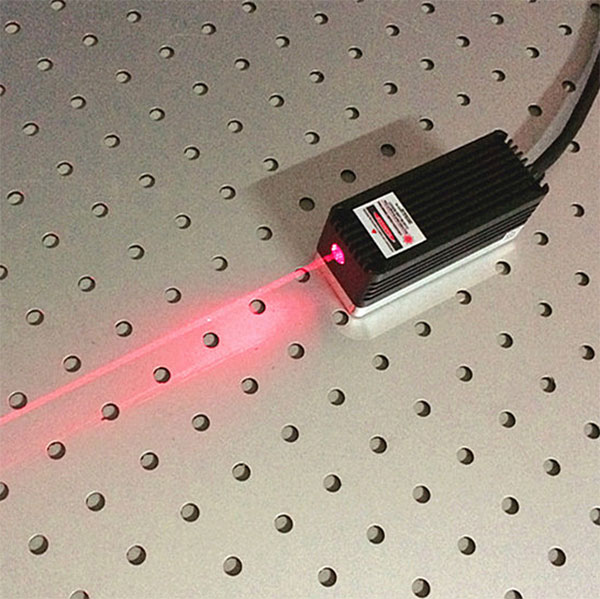 635nm±2nm 1000mW 半導体レーザー 赤い CivilLaserからのレーザー光源